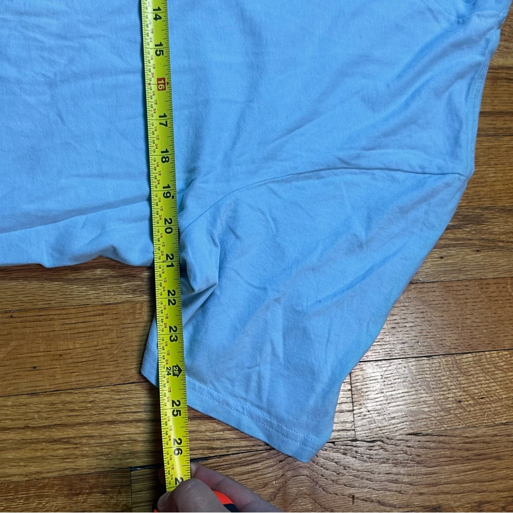 The North Face Sky Blue Tee Adventure Shirt Mens Size M Outdoor Activewear Light - Picture 6 of 8